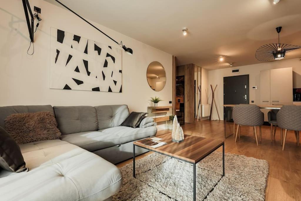 קלוז'-נאפוקה Nest Inn Magic Apartment מראה חיצוני תמונה